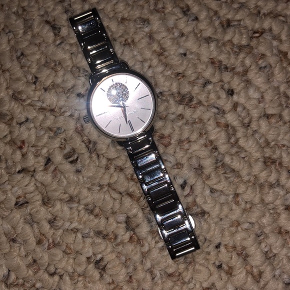 Michael Kors Womens Watch Silver - Picture 4 of 6